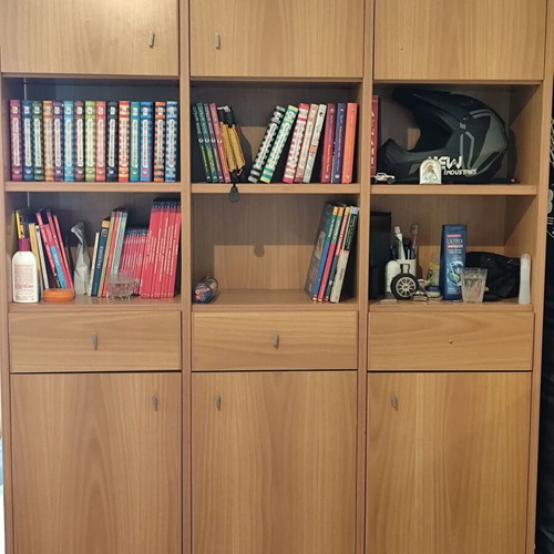 Neoset bookcase used, dimensions 1.44 x 2.05 m height
