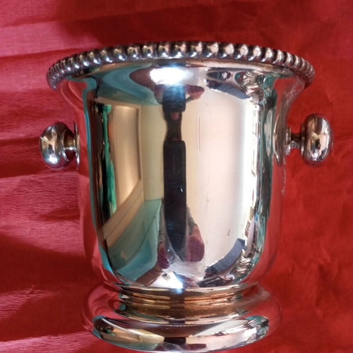 Silver-plated ice bucket used, height 13cm, diameter 11cm
