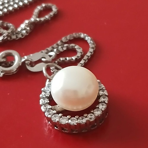 Necklace with genuine 1 mm pearl, silver 925 like new