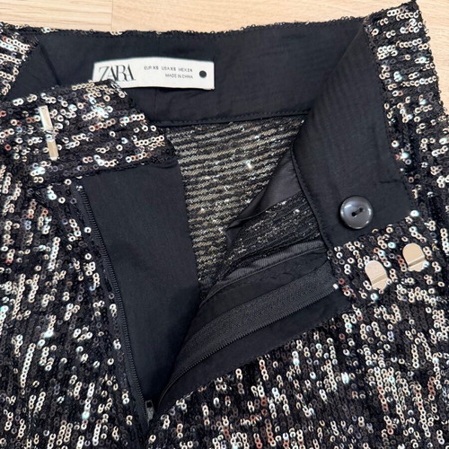 Zara παντελόνι με πούλιες καινούργιο, μαύρο