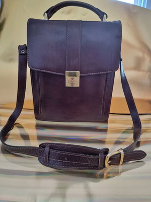 Vintage professional leather bag brown like new with key