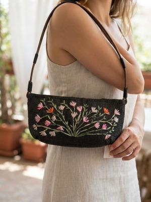 Black Straw Shoulder Bag Excess with Floral Embroidery new
