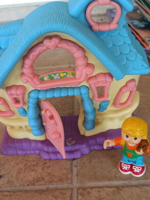 Playhouse and 2 figures used