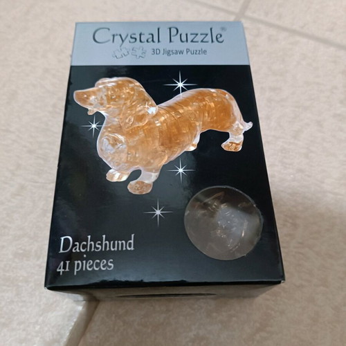 Crystal puzzle dog like new