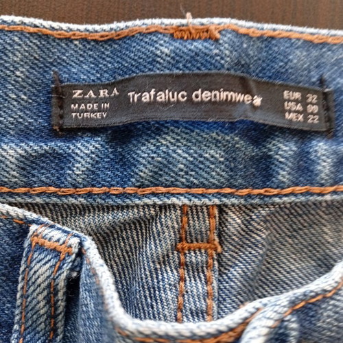 Jeans with sequin embroidery Zara like new, size 32, blue