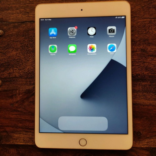 iPad mini 4 16GB rose gold like new