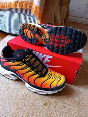 Nike TN Air Max Plus Sunset μέγεθος 45 σαν καινούργιο
