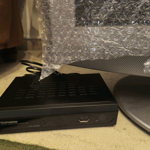 LG TV used with decoder and functional remote control