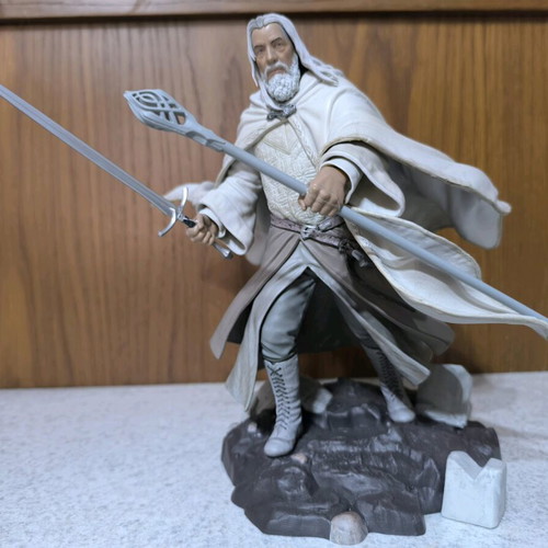 Gandalf the White PVC Diorama like new