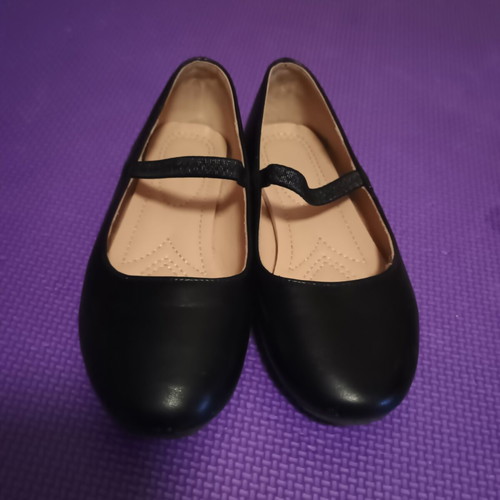 MariKelly ballerinas size 32 like new, black matte