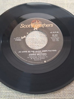 Addrisi Brothers As Long As The Music Keeps Playing 7' употребяван, рок