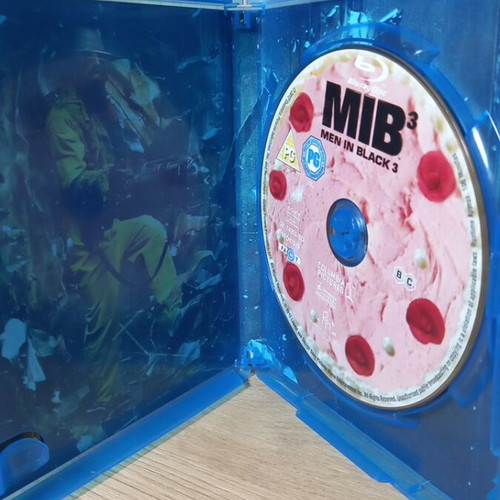 Men in Black 3 Blu-Ray with English subtitles