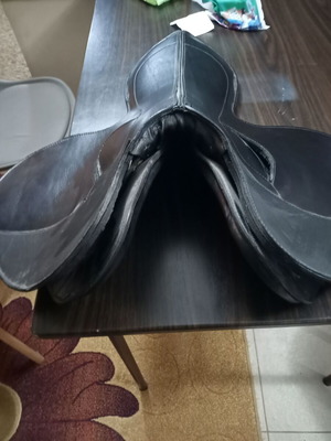 General purpose and training saddle like new