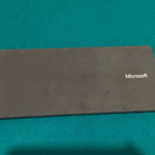 Microsoft Universal Foldable Keybord like new, wireless Bluetooth