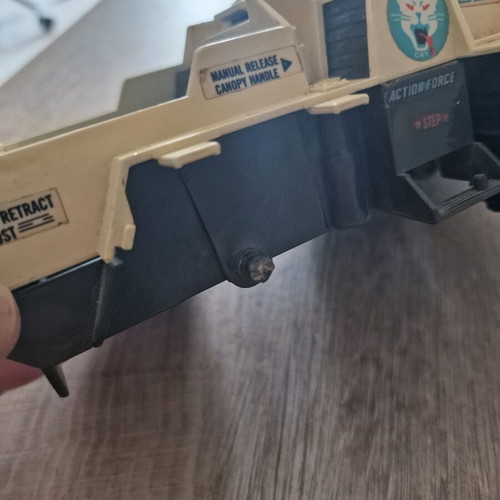 G.I Joe vehicle used without wheel