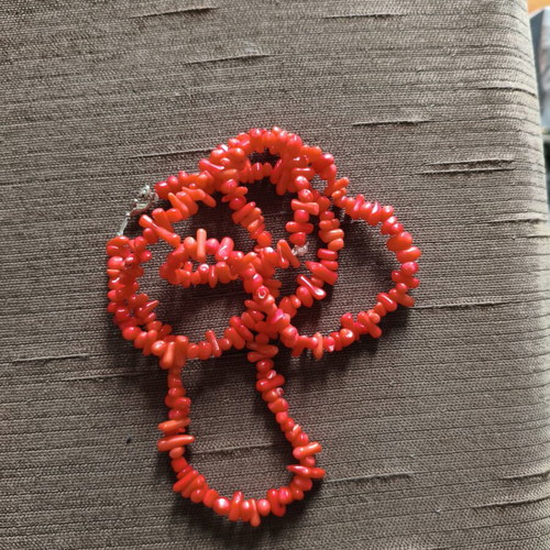 Branch Coral Chips necklace like new, natural red coral