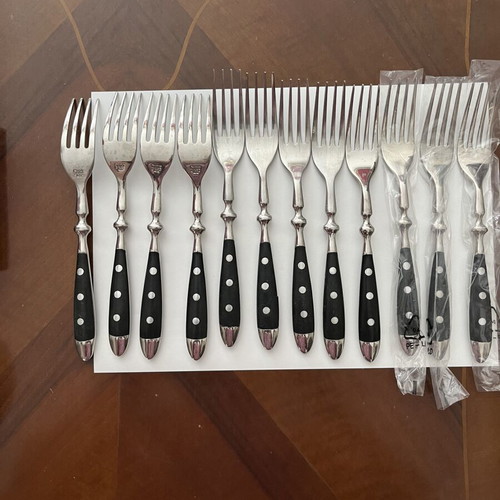 Cutlery set stainless steel new, 12 knives and 12 forks