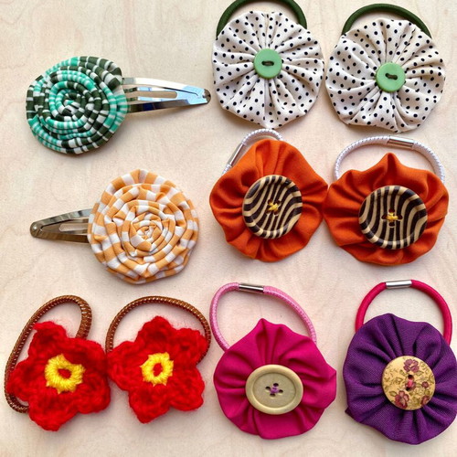 Hair ties and clips with large cotton flowers, pack of 10, new