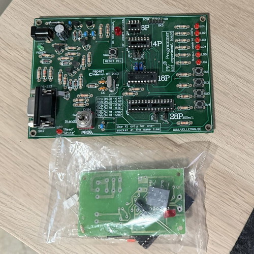 Velleman P8048-1 PIC Programmer & Experiment Board like new with accessories