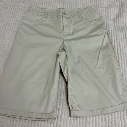 Cotton shorts beige size M new