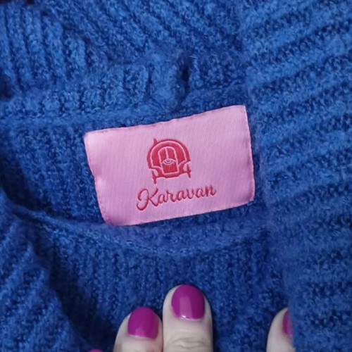 Karavan sweater like new, blue-purple
