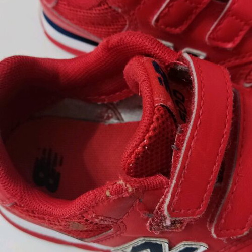 New Balance 500 kids shoes used, size 26, red