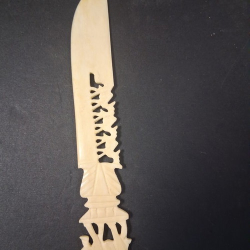 Letter opener camel bone used, good condition