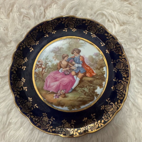 French vintage porcelain plate with marquise theme new