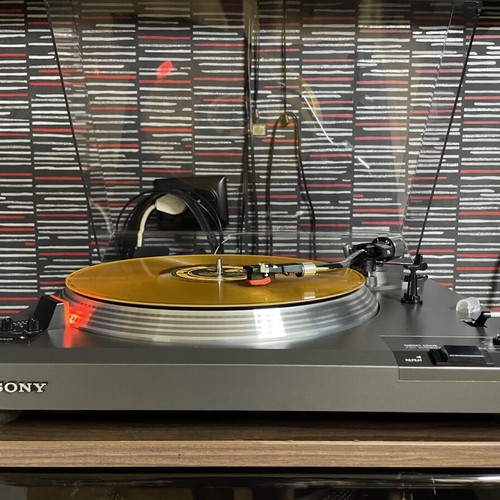 Sony PS-22 Direct Drive Full Automatic Record Player like new