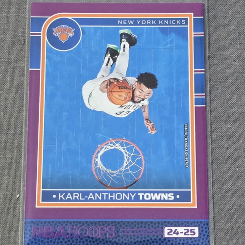 Karl Anthony Towns Purple Parallel NBA Hoops 2024-2025 Basketball Knicks card like new