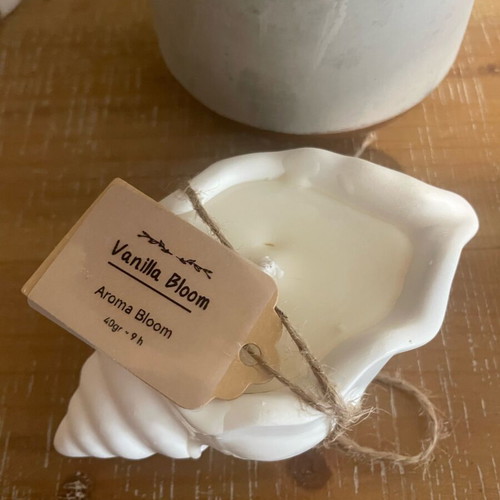 Shell Bloom Vanilla Bloom soy wax candle new, 40gr