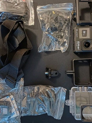 Lamtech 5K/EIS Dual Screen Action Camera like new with accessories and 360 chest mount