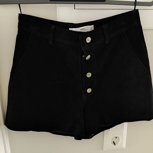 Suede shorts Mango black like new, high waist