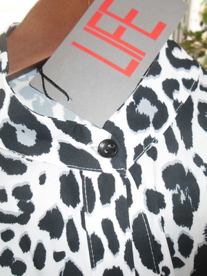 Μάξι φόρεμα καινούργιο animal print άσπρο μαύρο με γιακά μάο μέγεθος L