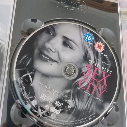 SEX AND THE CITY SEASONS:4,5,6 COLLECTIBLE LUXURY DVD BOX. PRICE DROP
