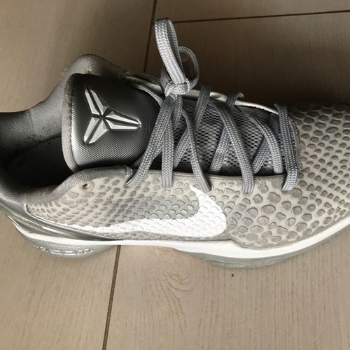 Nike Zoom Kobe 6 gray athletic shoes size 42 like new