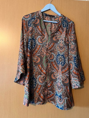 Zara shirt used, paisley pattern, size XS, multicolor