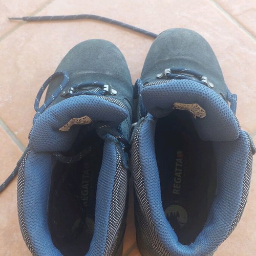 Regatta blue boots like new, size 40