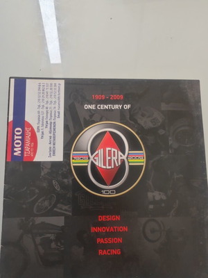 Συλλεκτικός προιοντικός κατάλογος Gilera 2009 μεταχειρισμένο