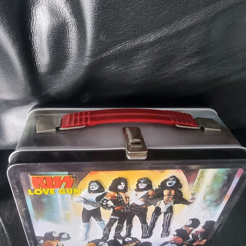 Kiss Live Gun lunchbox like new, official 2000 edition