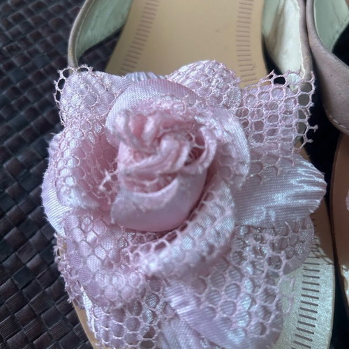 Women's slippers like new with pink flower, size 39