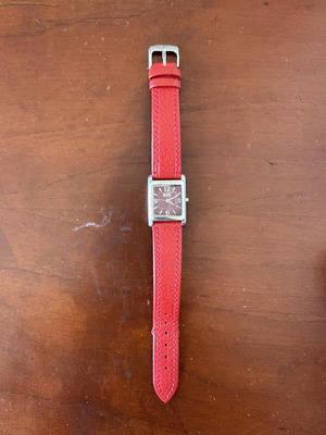 Roots Tartan Watch Model R804 like new, red