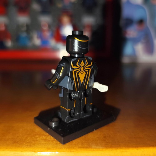 Spider-Man Peter Parker MK 2 Armor Suit minifigure like new