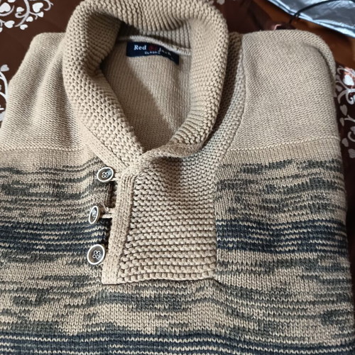 Men's sweater size XL, beige and grey