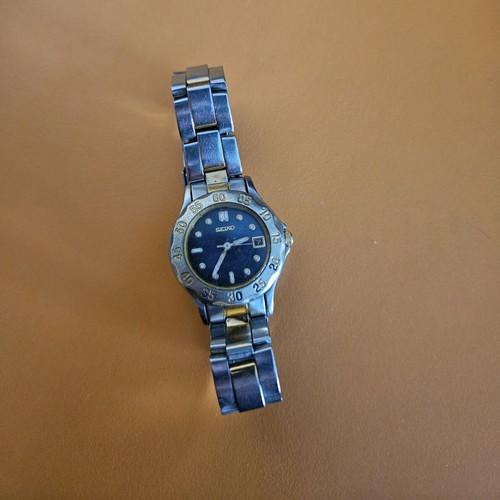 Seiko vintage 1995 wristwatch women's used quartz 7N82