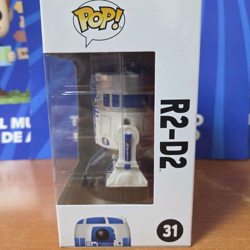 Funko Pop Star Wars R2-D2 new figure