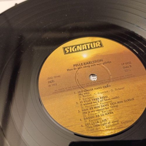 Set of 3 used vinyl records with Roger Whittaker, Pelle Karlsson & Stutum 2