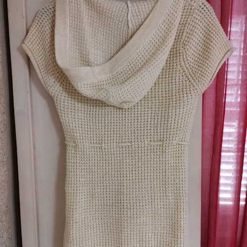 Knitted beige short-sleeve top with hood Jennyfer size S like new