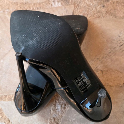 Adam's Shoes Black Patent Leather Stiletto Pumps Size 38 New