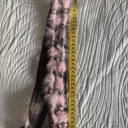 Moda per due satin belt like new, brown with pink feathers and stones